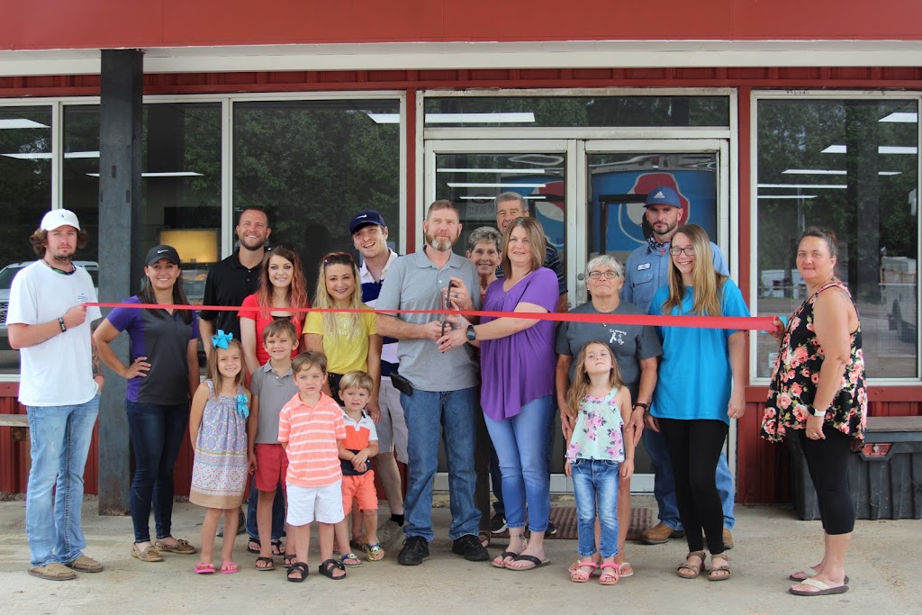 Madden Country Store LLC - Blueline BBQ & Seafood | restaurant | 12454 MS-488, Carthage, MS 39051, USA | 6016542016 OR +1 601-654-2016