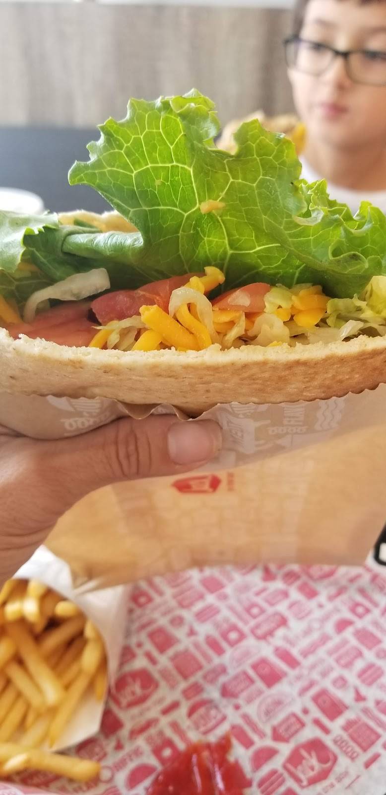 Jack in the Box | restaurant | 3653 E Highland Ave, Highland, CA 92346, USA | 9098640466 OR +1 909-864-0466