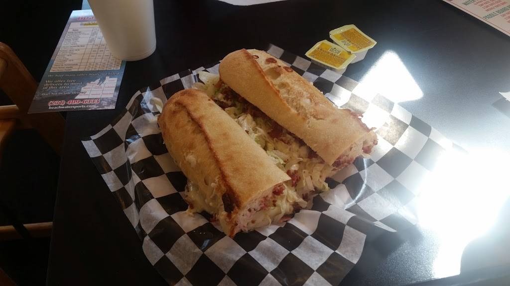 Classic Pizza | restaurant | 2461 M-88, Central Lake, MI 49622, USA | 2315445555 OR +1 231-544-5555