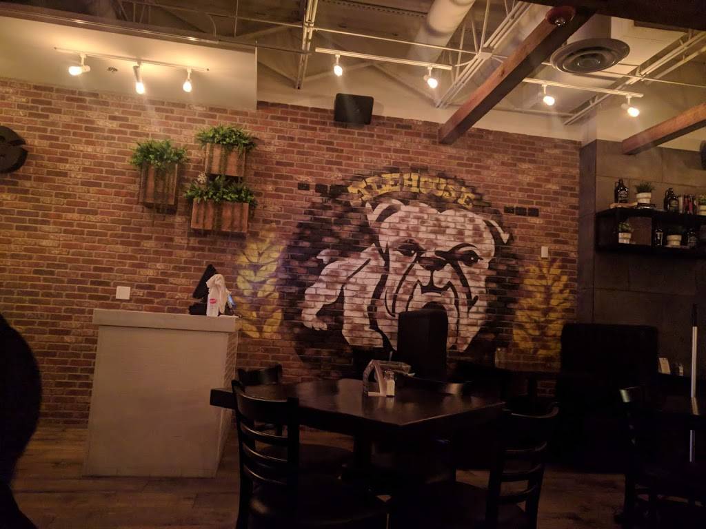 Bulldog Ale House | restaurant | 100 E Roosevelt Rd, Villa Park, IL 60181, USA | 8479040333 OR +1 847-904-0333