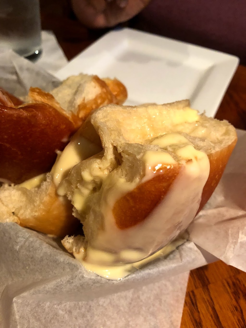 Briquettes Steakhouse | restaurant | 901 Montlimar Dr #36609, Mobile, AL 36609, USA | 2514083133 OR +1 251-408-3133