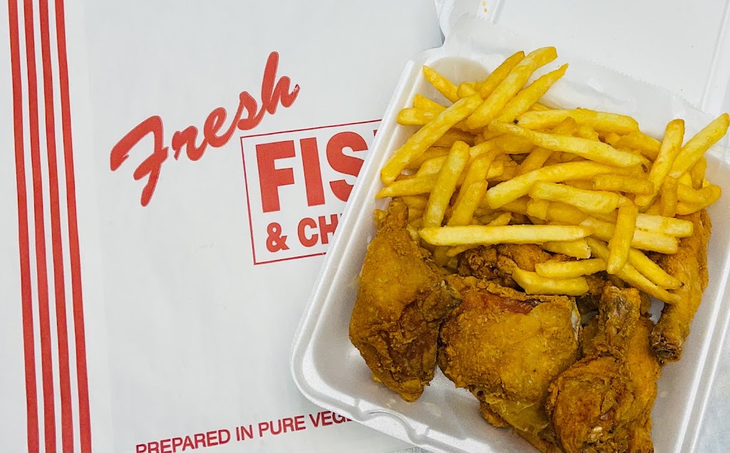 King Sharks Fish & Chicken Market | meal takeaway | 1002 N Post Rd, Indianapolis, IN 46219, USA | 3173774495 OR +1 317-377-4495