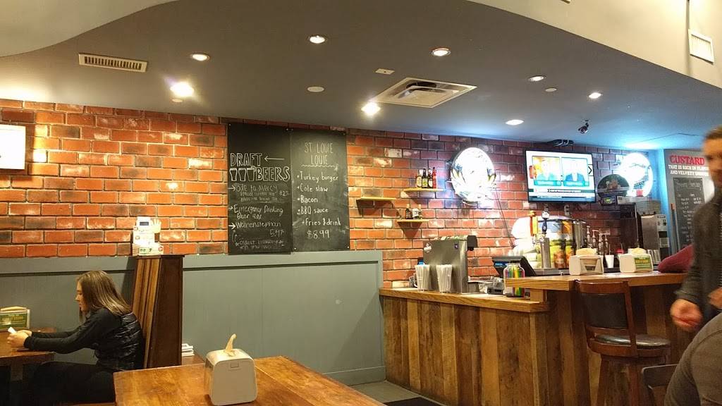 Village Burger | restaurant | 3005 Old Alabama Rd #220, Johns Creek, GA 30022, USA | 7706769942 OR +1 770-676-9942