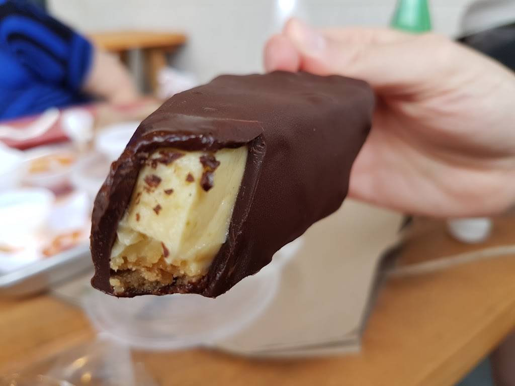 Beauty Barbecue & Smokehouse | restaurant | Bayview Village, South Parking Lot, 2901 Bayview Ave #300, North York, ON M2K 2S3, Canada | 6479436782 OR +1 647-943-6782