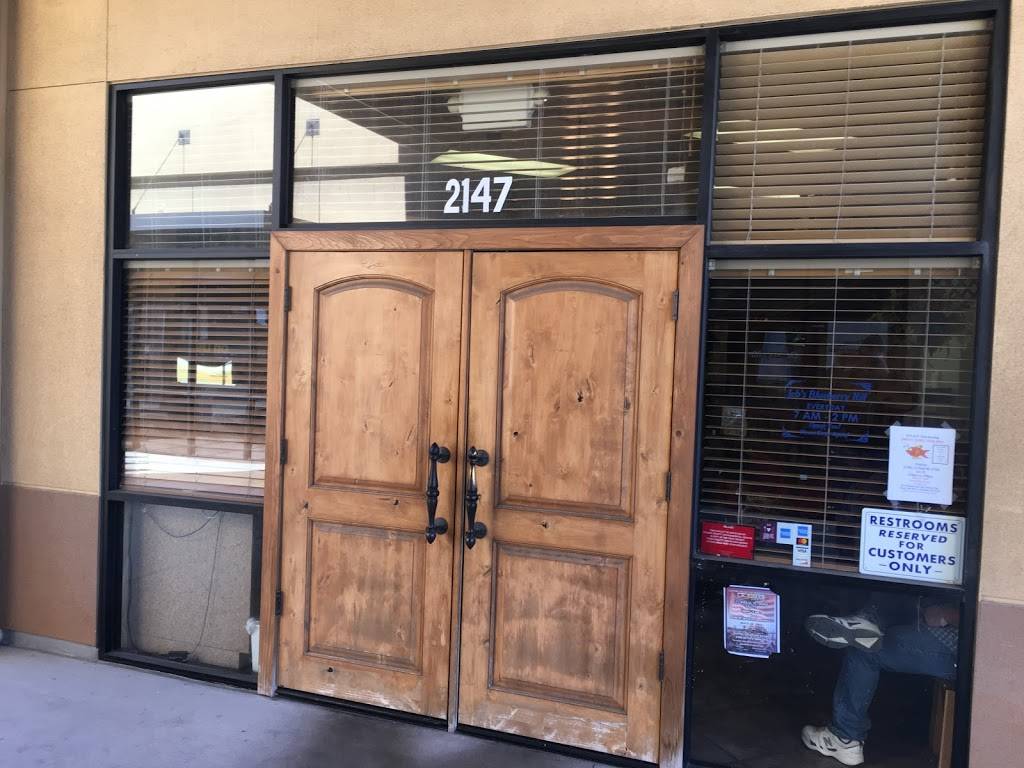 Jebs Blueberry Hill | restaurant | 2147 E Prosperity Ave, Tulare, CA 93274, USA | 5596866899 OR +1 559-686-6899