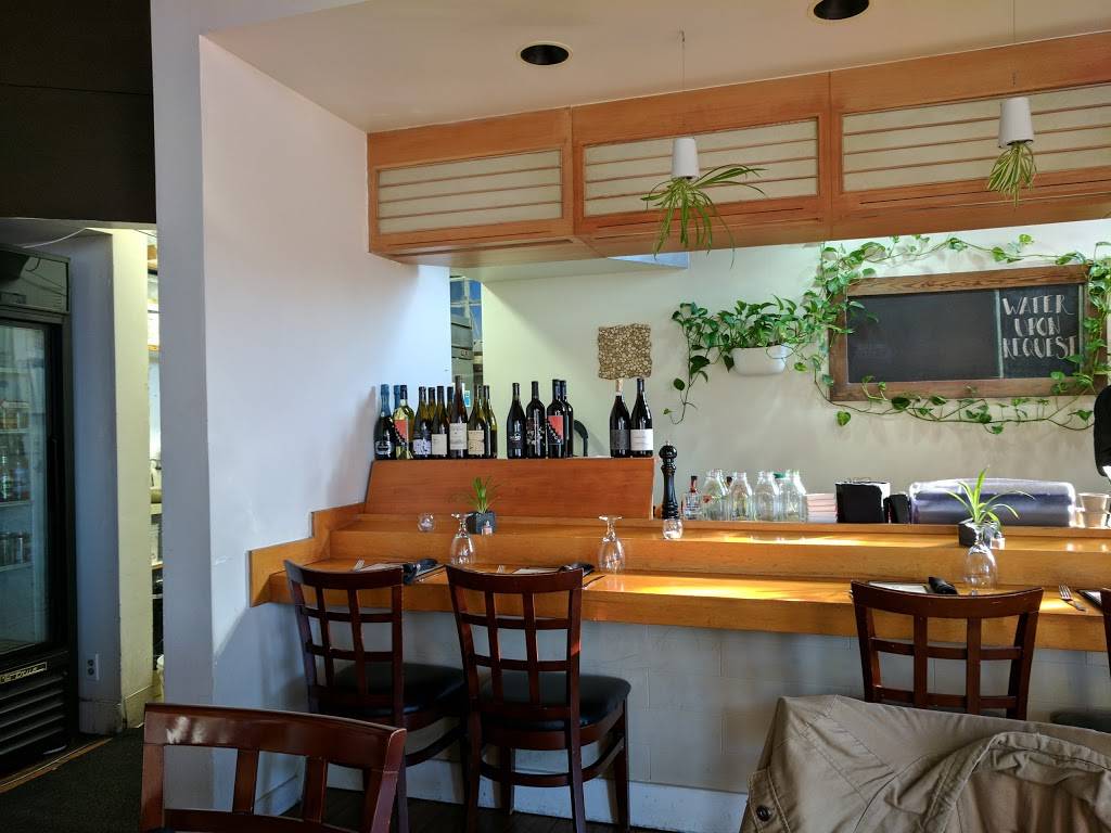 Sanctuary Bistro | restaurant | 1019 Camelia St, Berkeley, CA 94710, USA | 5105583381 OR +1 510-558-3381