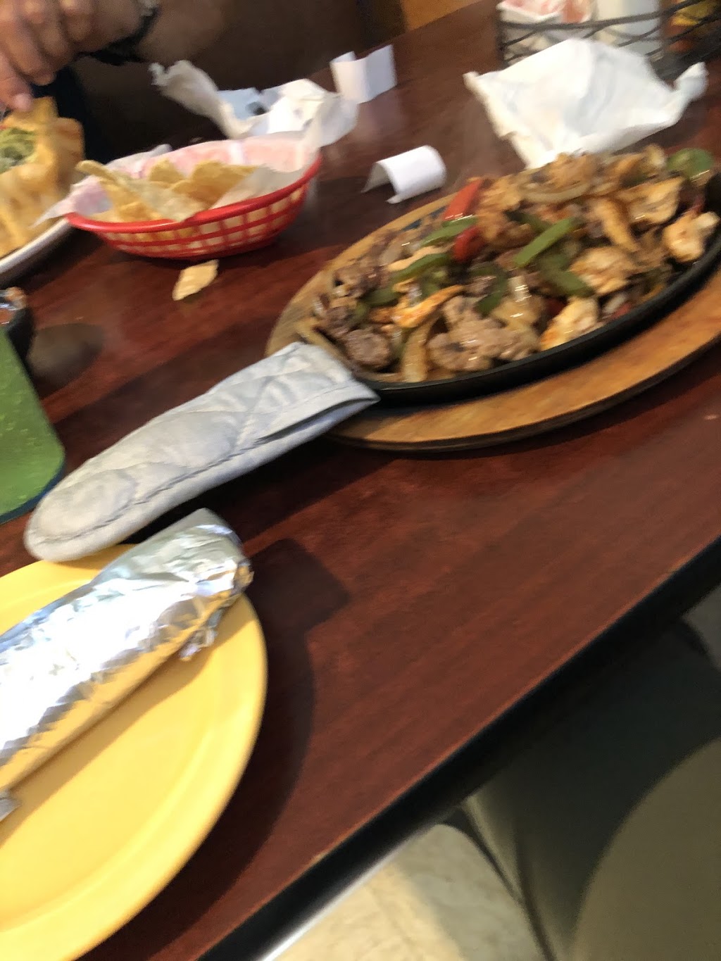 Los Agaves Mexican Restaurant | restaurant | 1505 Jerry Clower Blvd N, Yazoo City, MS 39194, USA | 6627460644 OR +1 662-746-0644