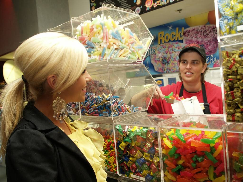 Gasoline Allies | restaurant | 3001 Winegard Dr, Burlington, IA 52601, USA | 3197532946 OR +1 319-753-2946