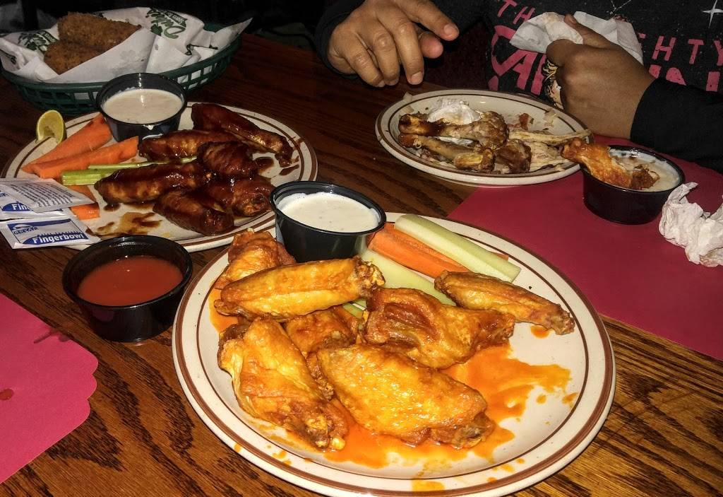 Dukes Sports Bar and Grill | restaurant | 7607 E McDowell Rd, Scottsdale, AZ 85257, USA | 4806759724 OR +1 480-675-9724