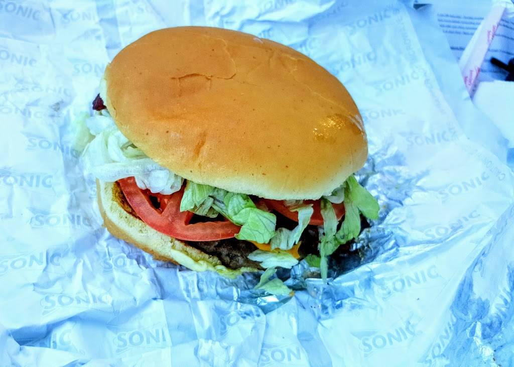 Sonic Drive-In | restaurant | 1090 S Randall Rd, Algonquin, IL 60102, USA | 8474586220 OR +1 847-458-6220