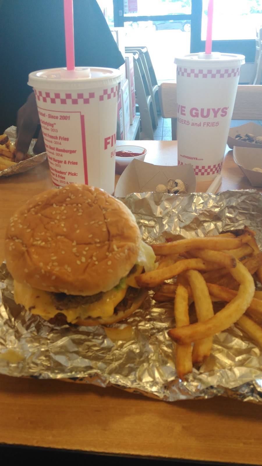 Five Guys | meal takeaway | 2341 Jericho Turnpike, Garden City Park, NY 11040, USA | 5163079014 OR +1 516-307-9014