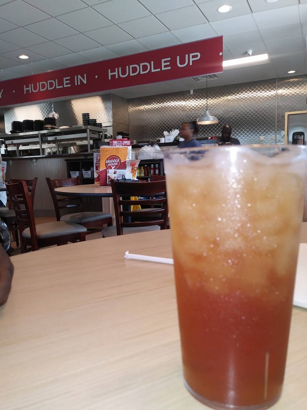 Huddle House | restaurant | 106 E 2nd St, Kershaw, SC 29067, USA | 8034757633 OR +1 803-475-7633
