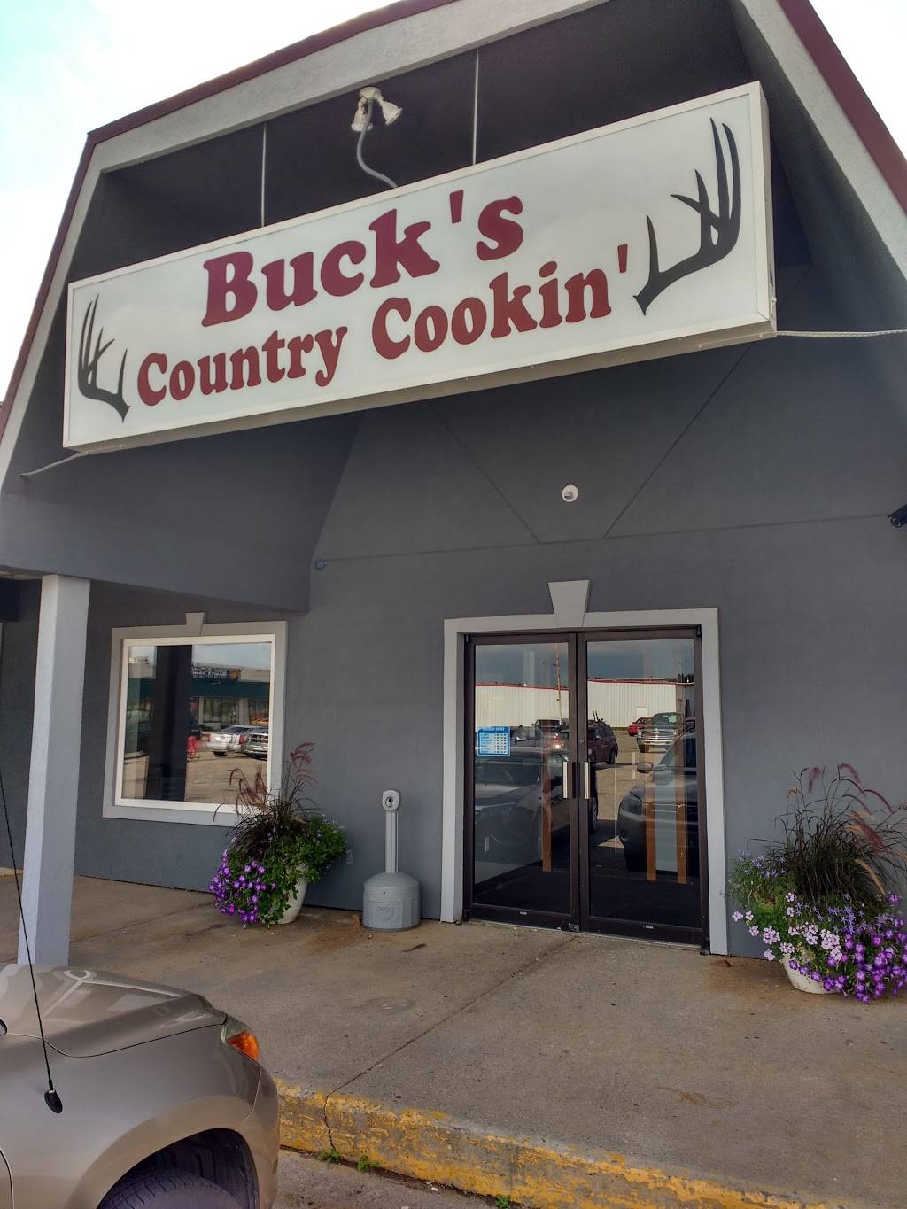 Bucks Country Cookin | restaurant | 105 Plaza Dr, West Branch, MI 48661, USA | 9893451818 OR +1 989-345-1818