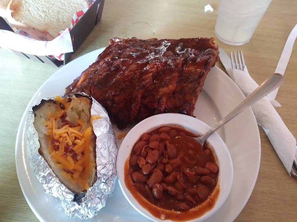 J.D.s BBQ & Grill | restaurant | 311 W Jefferson Blvd, Dallas, TX 75208, USA | 2143778775 OR +1 214-377-8775