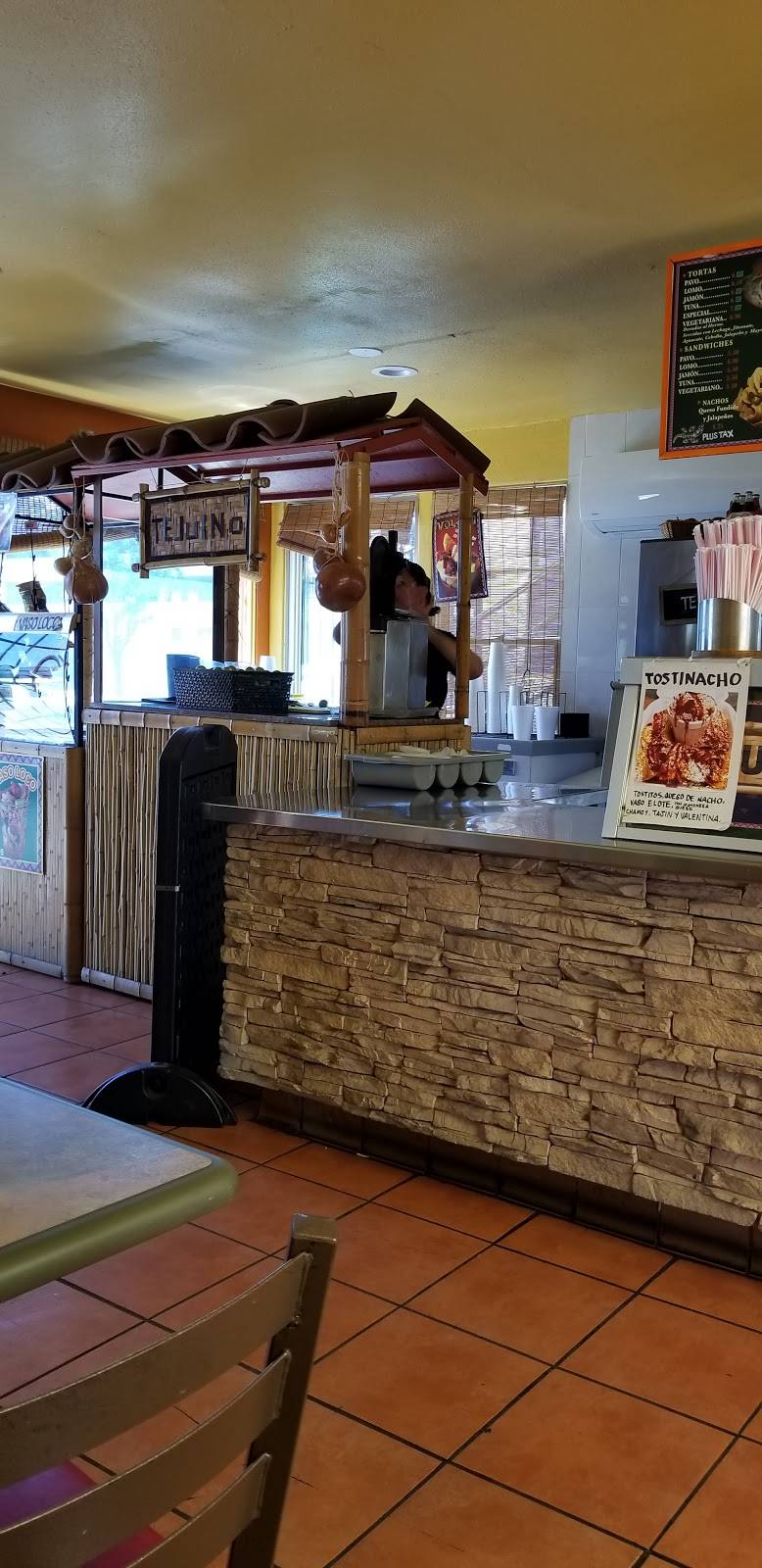 Las Uvas Tejuinos La Dona | restaurant | 632 National City Blvd, National City, CA 91950, USA | 6194771568 OR +1 619-477-1568