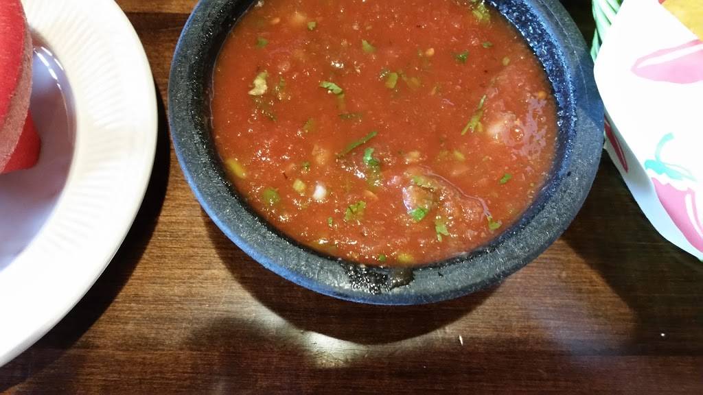 Casa Fuentes | restaurant | 2930 N Main St, Decatur, IL 62526, USA | 2173308004 OR +1 217-330-8004