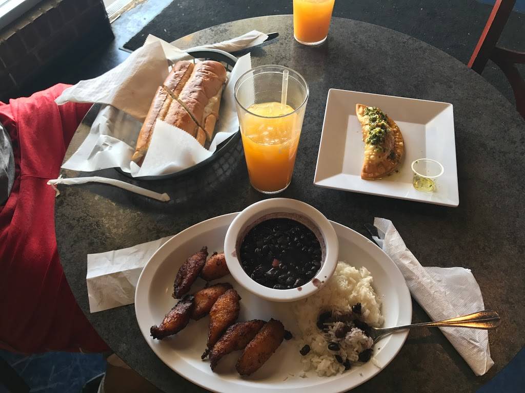 Back To Cuba Café | restaurant | 4683 Trousdale Dr, Nashville, TN 37204, USA | 6158376711 OR +1 615-837-6711