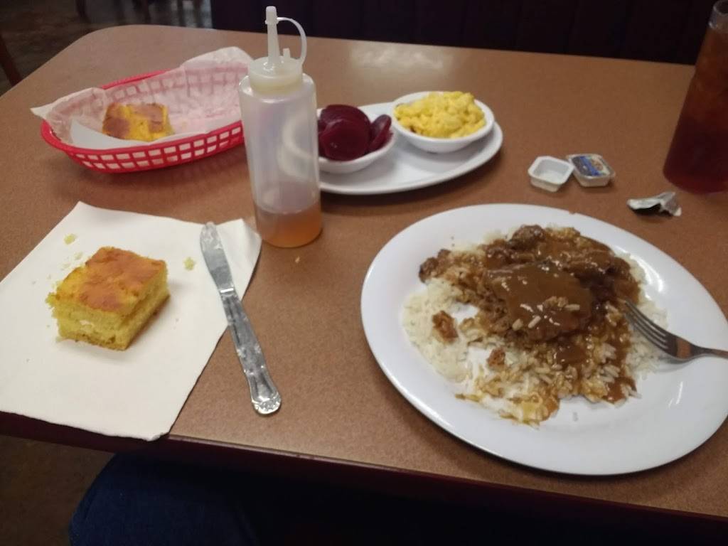 Johnny Ks | restaurant | 415 N Generals Blvd, Lincolnton, NC 28092, USA | 7042409394 OR +1 704-240-9394