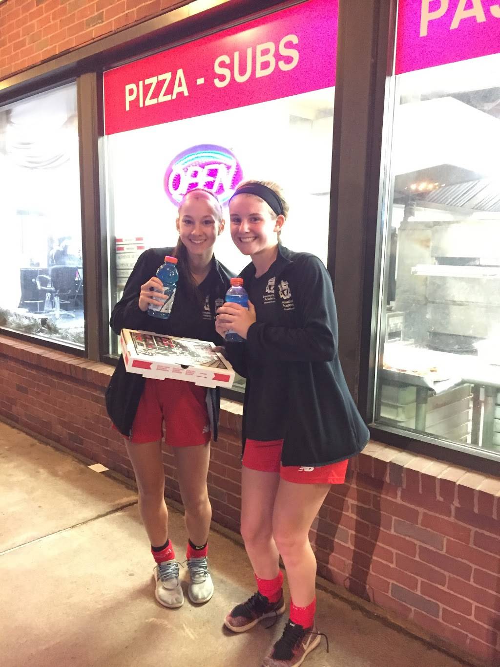 Baldies Pizzeria | restaurant | 755 Bedford St, Bridgewater, MA 02324, USA | 5086979711 OR +1 508-697-9711