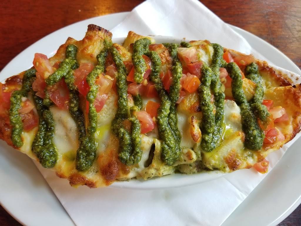 Chicago Fire | restaurant | 2416 J St, Sacramento, CA 95816, USA | 9164430440 OR +1 916-443-0440