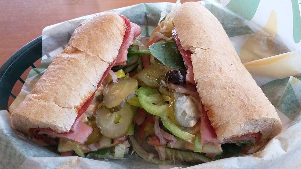 Subway | meal takeaway | 7865 E Broadway Blvd Suite 105, Tucson, AZ 85710, USA | 5202981188 OR +1 520-298-1188