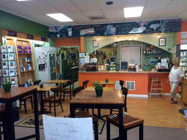 Food For Thought | restaurant | 5800 Overseas Hwy #23, Marathon, FL 33050, USA | 3057433297 OR +1 305-743-3297