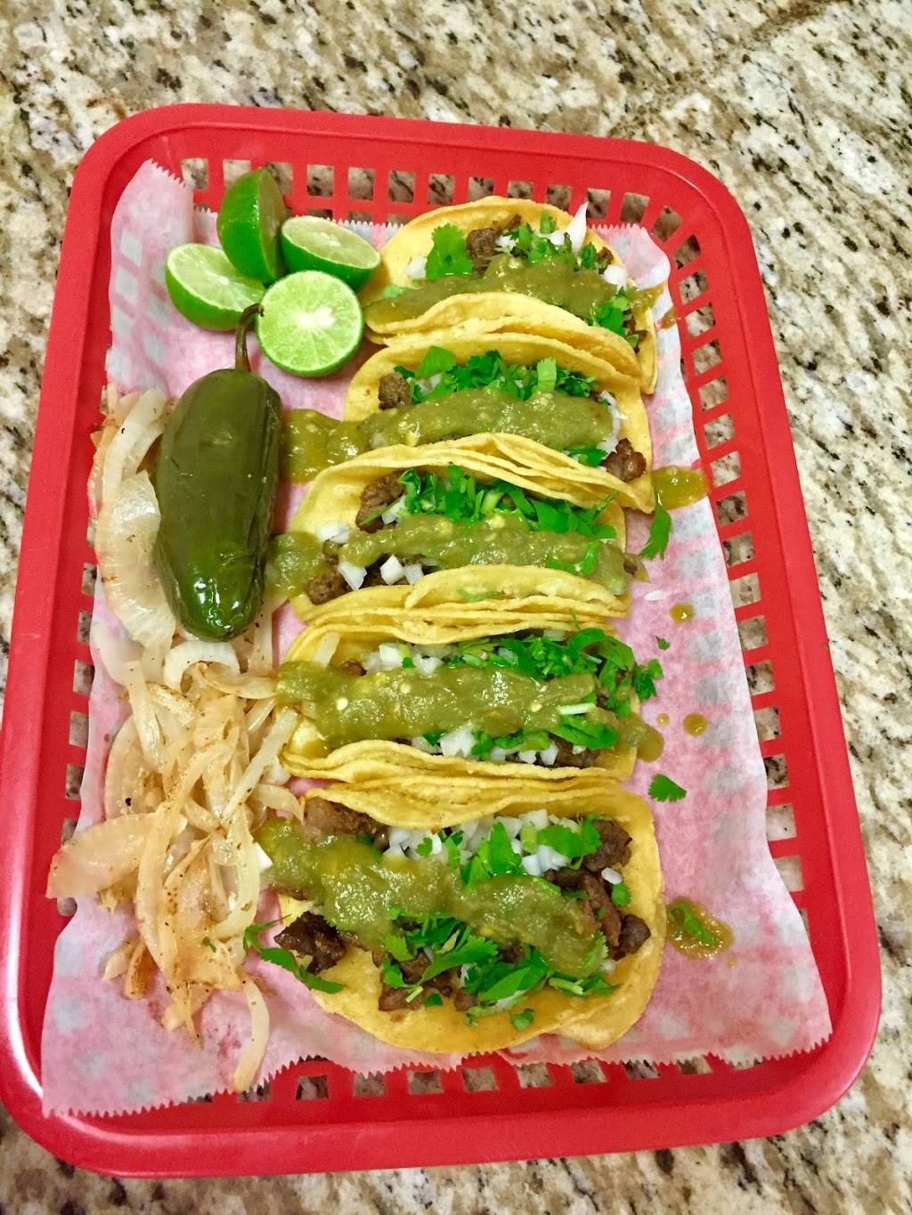 La Sierra Tailgate | restaurant | 2400 Market St, Baytown, TX 77520, USA | 2818388350 OR +1 281-838-8350