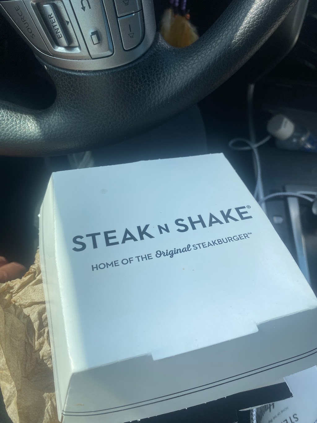 Steak n Shake | restaurant | 951 W Arbrook Blvd, Arlington, TX 76015, USA | 8174728300 OR +1 817-472-8300