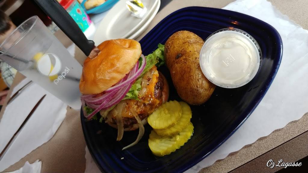 Mountain Barn Restaurant | restaurant | 174 Worcester Rd, Princeton, MA 01541, USA | 9784642044 OR +1 978-464-2044