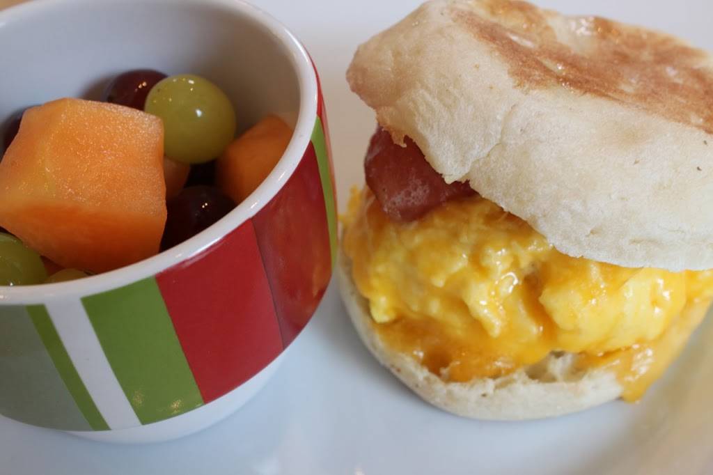 Red June Cafe | cafe | 2020 N Leavitt St, Chicago, IL 60647, USA | 7732272600 OR +1 773-227-2600