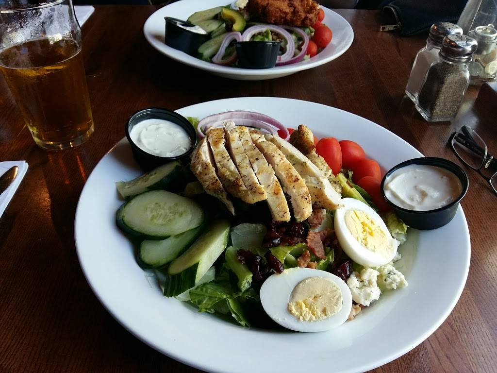 Liam Maguires Irish Pub | restaurant | 273 Main St, Falmouth, MA 02540, USA | 5085480285 OR +1 508-548-0285