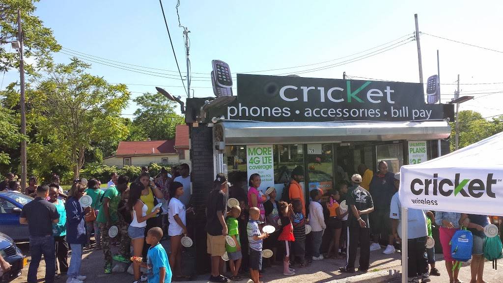 Luckys wireless | restaurant | 729 Sycamore St, Buffalo, NY 14212, USA | 7165787987 OR +1 716-578-7987