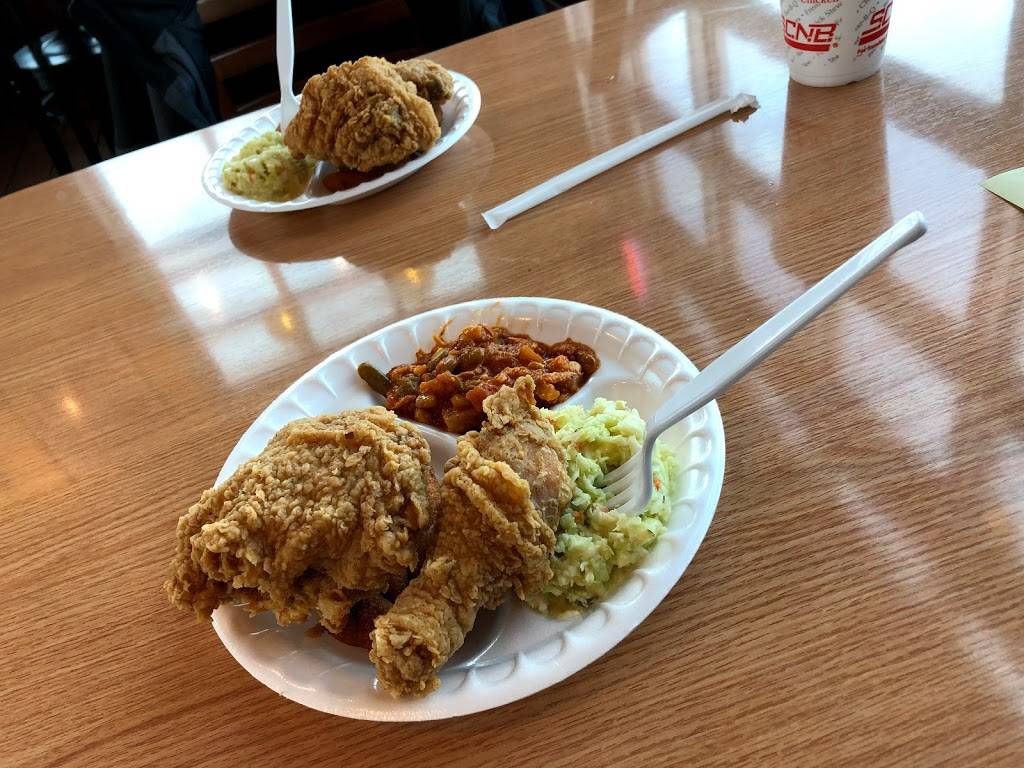 Smithfields Chicken N Bar-B-Q | restaurant | 1372 Tiki Ln, Burlington, NC 27215, USA | 3365869333 OR +1 336-586-9333