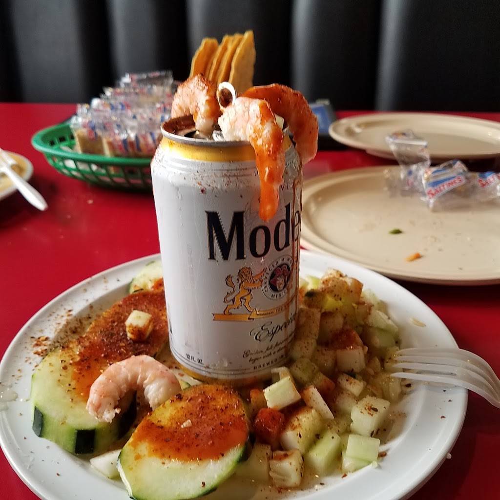 Las Islas Marias | restaurant | 5401 S Pulaski Rd, Chicago, IL 60632, USA | 7737670908 OR +1 773-767-0908