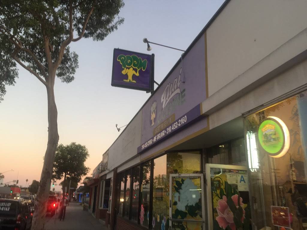 Poom Thai Cuisine | restaurant | 1321, 2204 Lincoln Blvd A, Santa Monica, CA 90405, USA | 3104522150 OR +1 310-452-2150