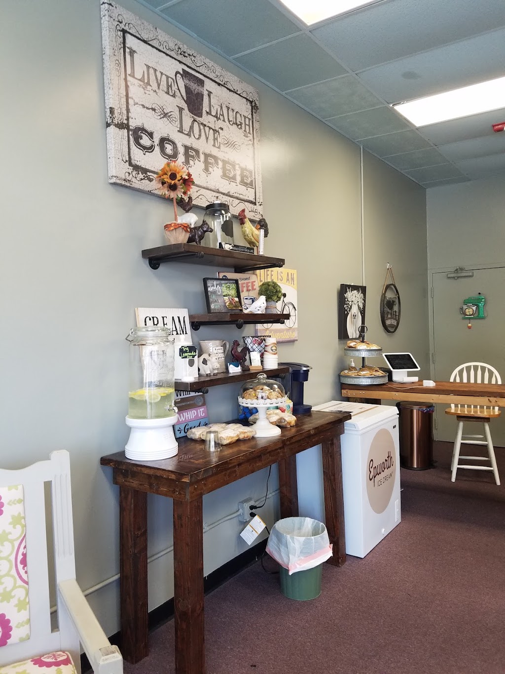 Mama Sue’s Of Spartanburg | restaurant | 401 E Kennedy St, Spartanburg, SC 29302, USA | 8647688835 OR +1 864-768-8835