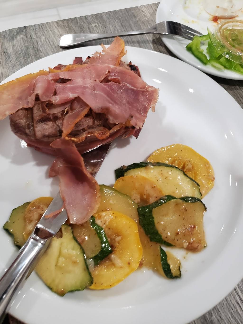 My Cousin Vinnys Pizza and Pasta | restaurant | 1930 W Granada Blvd #5, Ormond Beach, FL 32174, USA | 3862651778 OR +1 386-265-1778