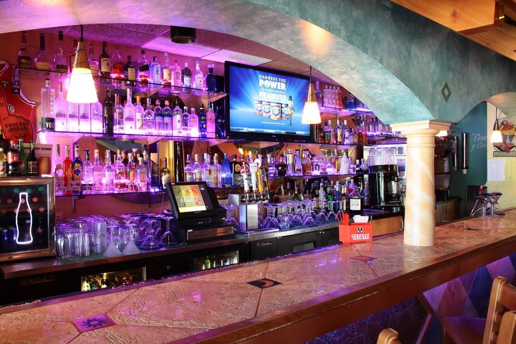 Laredos Restaurant | restaurant | 9797 W Higgins Rd, Rosemont, IL 60018, USA | 8476850673 OR +1 847-685-0673