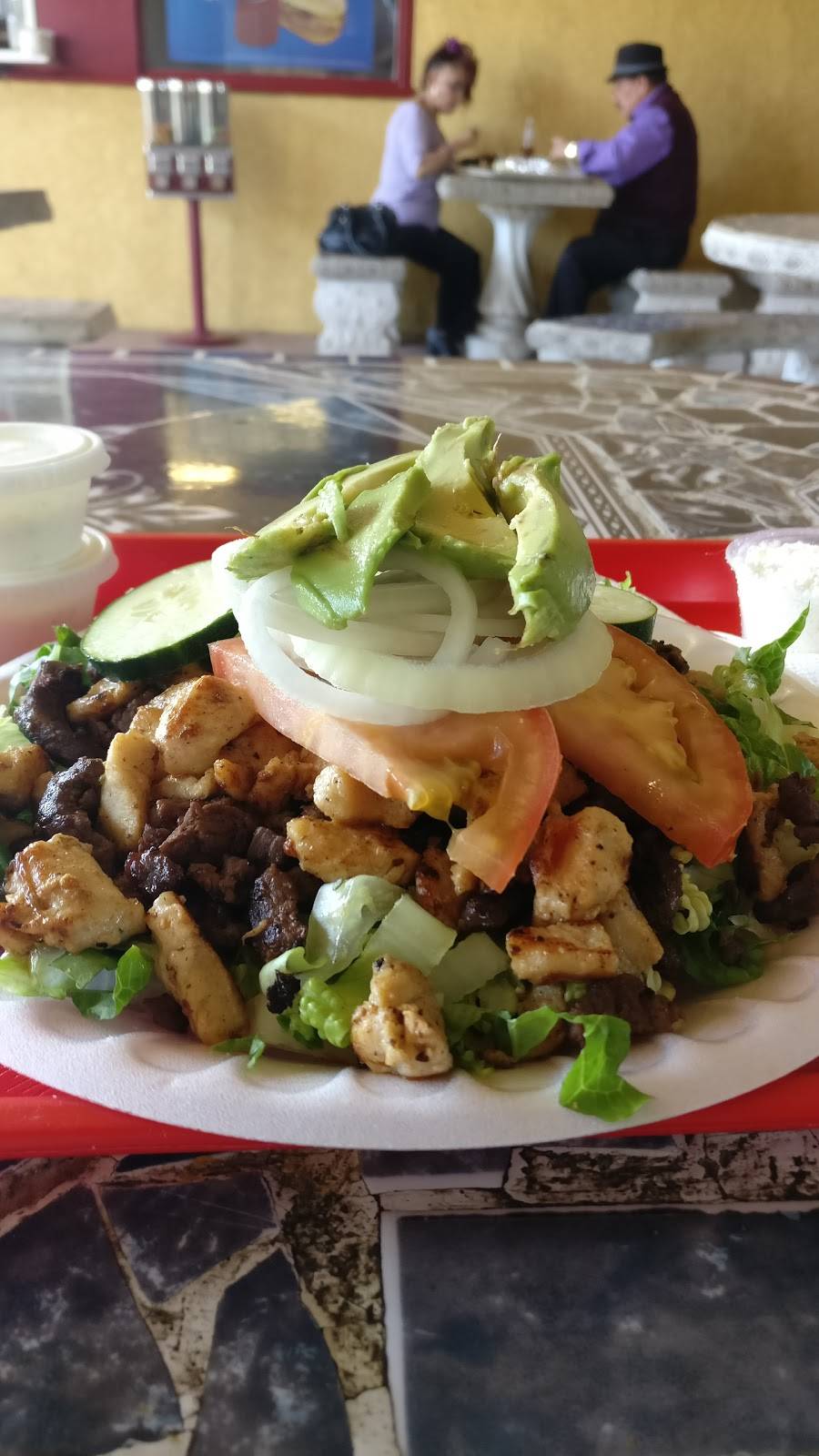 Los Arbolitos | restaurant | 836 E Visalia Rd, Farmersville, CA 93223, USA | 5595944527 OR +1 559-594-4527