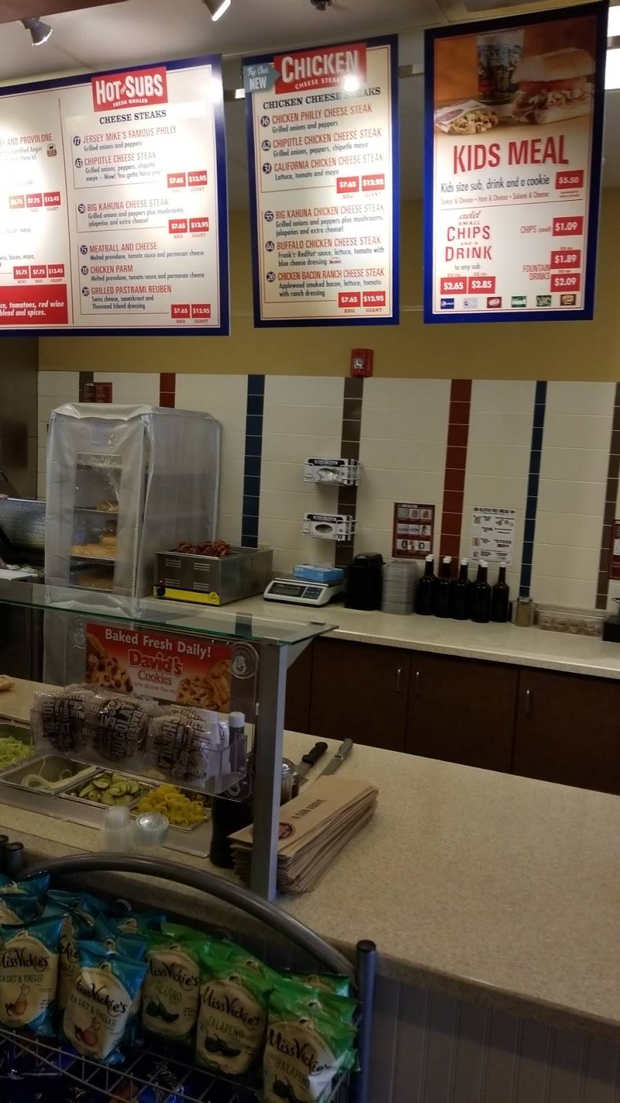 Jersey Mikes Subs | meal takeaway | 6681 Wilson Mills Rd, Mayfield Village, OH 44040, USA | 4405657827 OR +1 440-565-7827