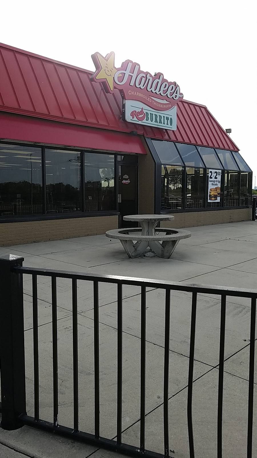 Hardees | restaurant | 8850 Petroff Dr, Caseyville, IL 62232, USA | 6183980704 OR +1 618-398-0704