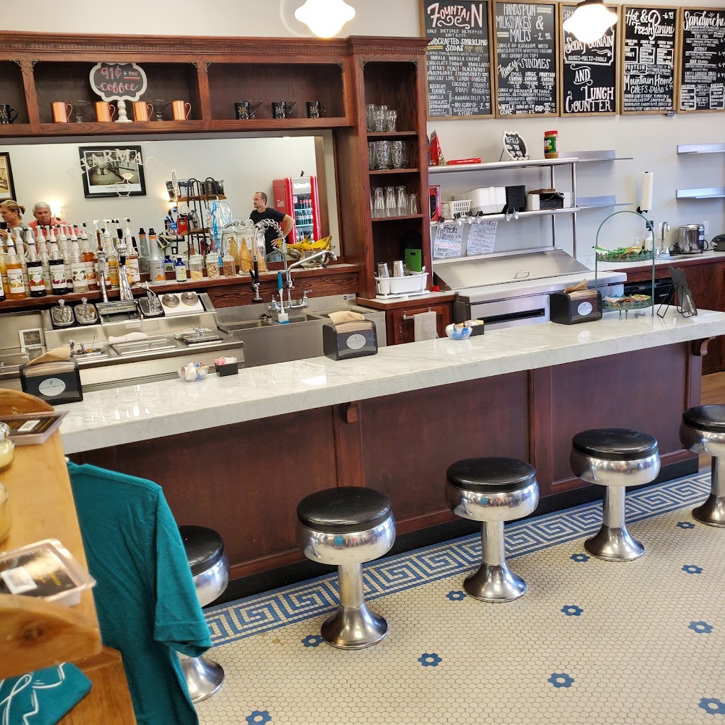 Granite Drug Co. | restaurant | 316 N Main St, Granite, OK 73547, USA | 5805352130 OR +1 580-535-2130