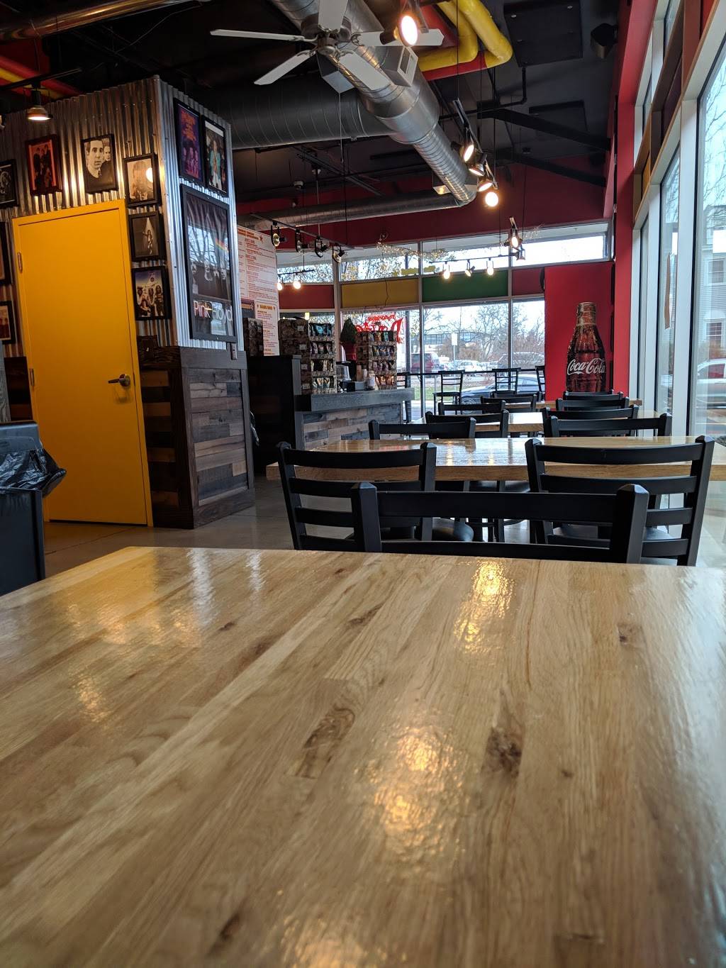 Daves Cosmic Subs | restaurant | 55 Suite 4 E College St, Oberlin, OH 44074, USA | 4407747593 OR +1 440-774-7593