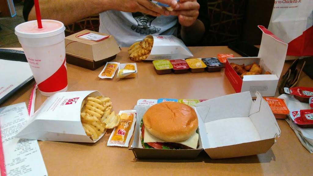 Chick-fil-A | restaurant | 12101 Seal Beach Blvd, Seal Beach, CA 90740, USA | 5624303060 OR +1 562-430-3060