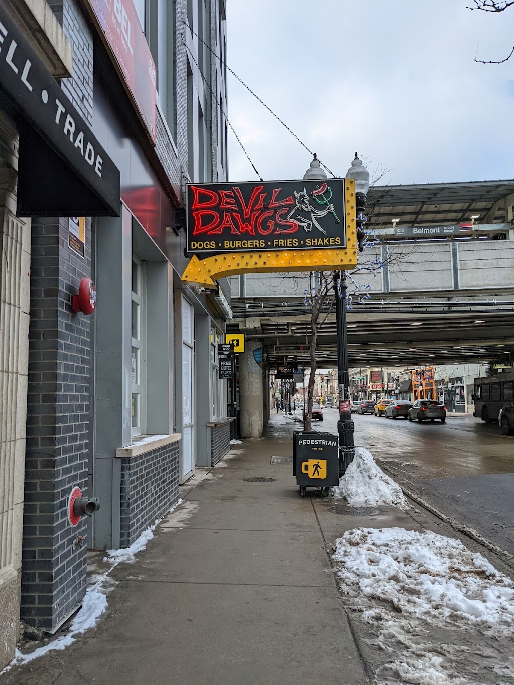 Devil Dawgs Belmont | restaurant | 937 W Belmont Ave, Chicago, IL 60657, USA | 7738832000 OR +1 773-883-2000