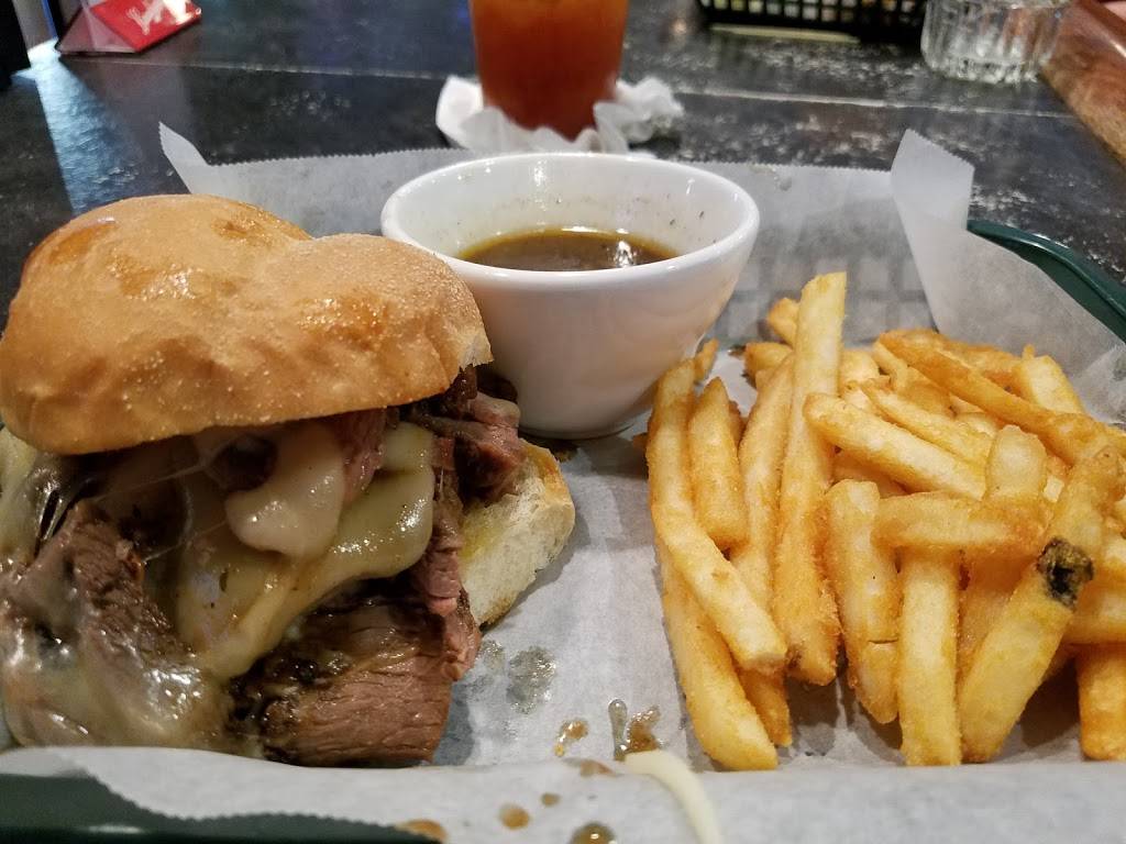 CJs Bar & Grill | restaurant | 538 S Main St, Fall River, WI 53932, USA | 9204843888 OR +1 920-484-3888