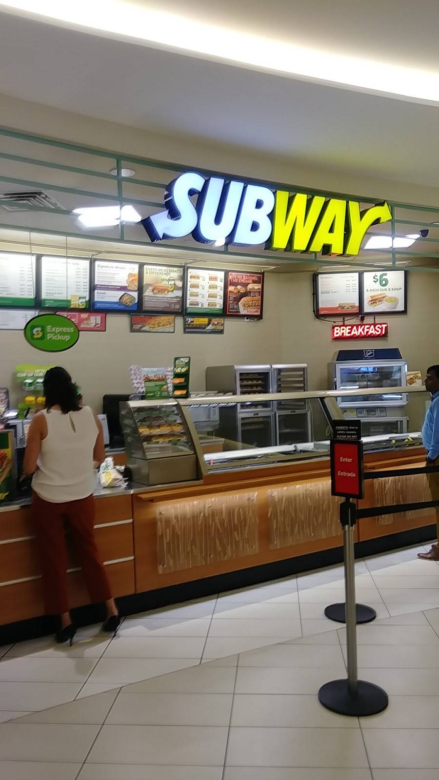 Subway | meal takeaway | 5015 Westheimer Rd Room A1321, Houston, TX 77056, USA | 7139639004 OR +1 713-963-9004