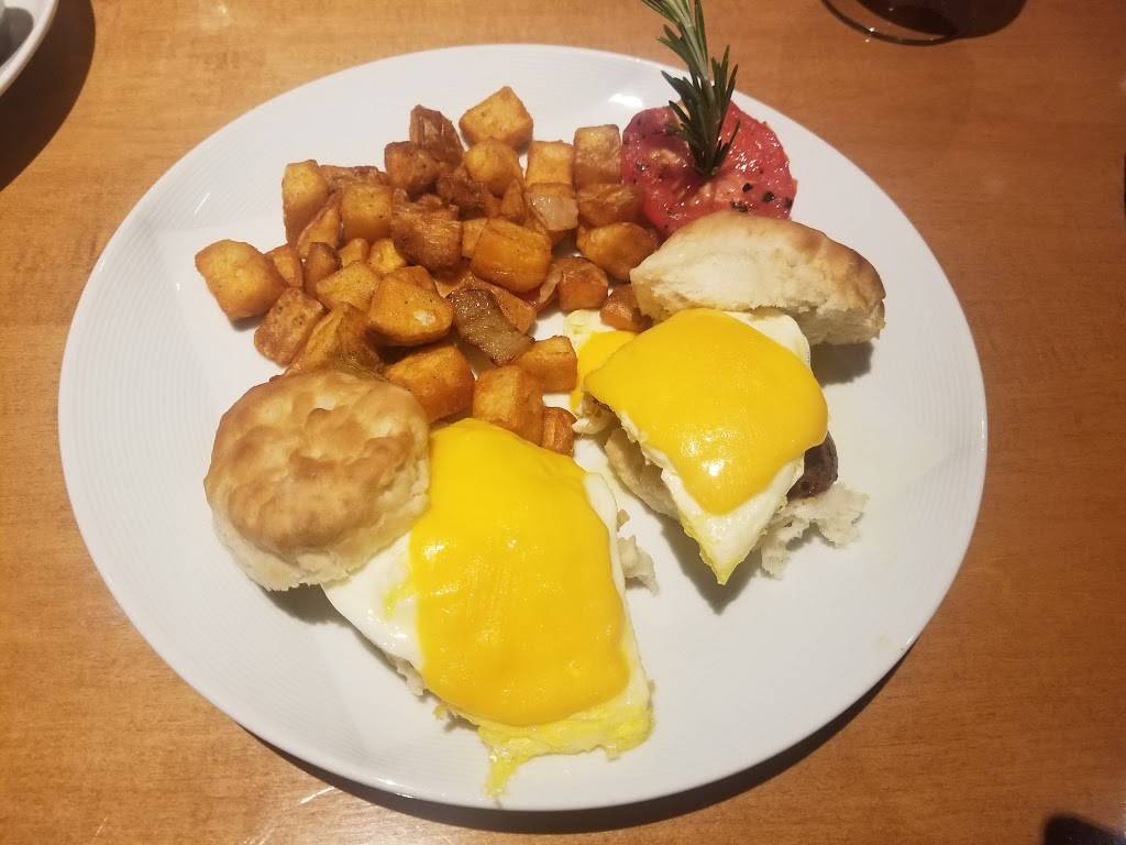 Fireside Grill | restaurant | 8330 Riverside Pkwy, Tulsa, OK 74137, USA | 8887483731 OR +1 888-748-3731