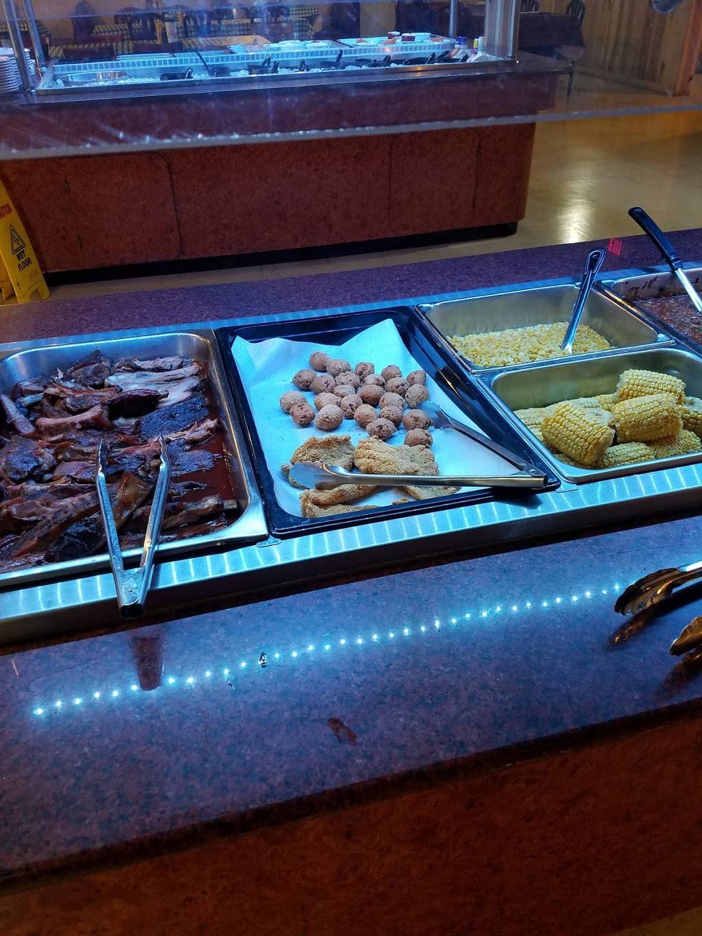 Fuquas Southern Soul Food | restaurant | 16125 US-72, Rogersville, AL 35652, USA | 2566077120 OR +1 256-607-7120