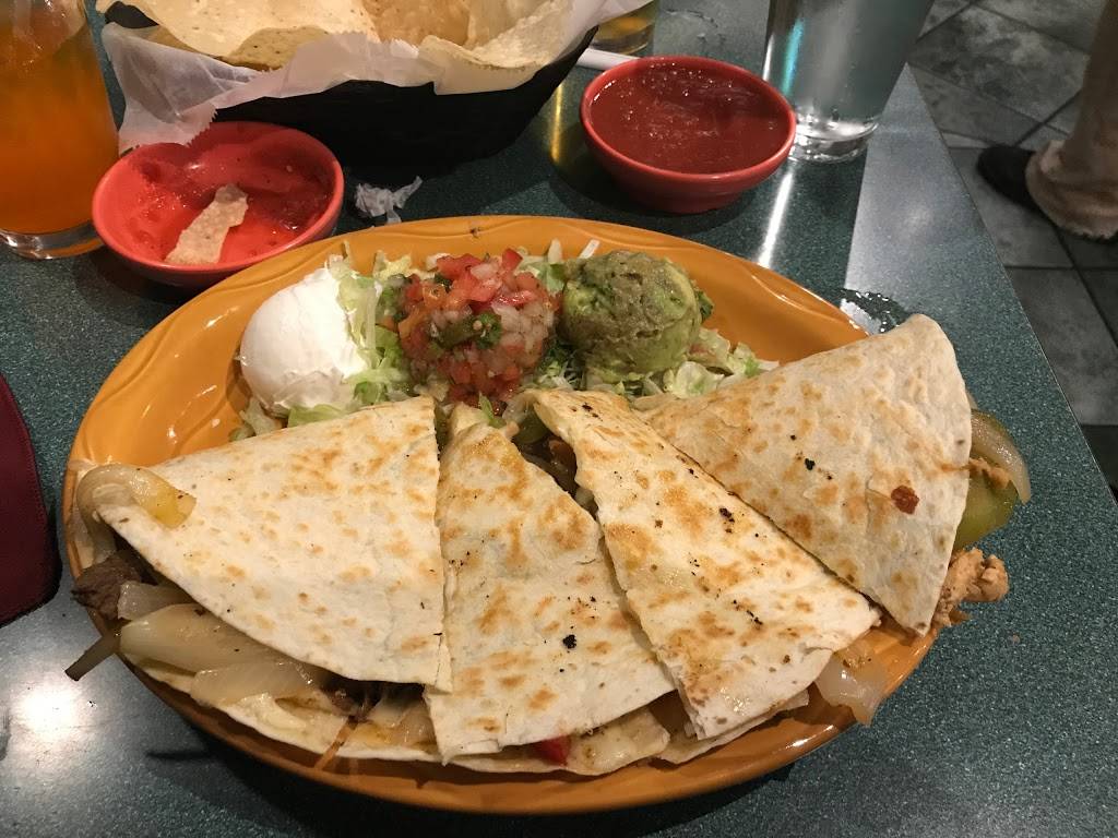 Habaneros | restaurant | 1008 SE Blue Pkwy, Lees Summit, MO 64063, USA | 8165541008 OR +1 816-554-1008